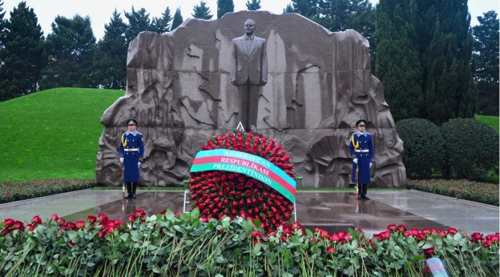 xin-in-rehber-heyetifexri-xiyabani-ziyaret-edib-foto