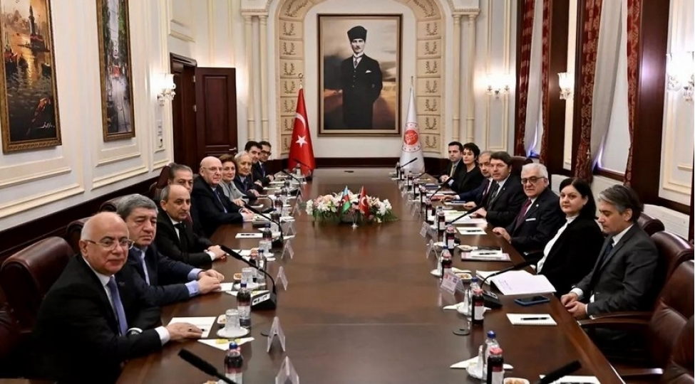 turkiyenin-edliyye-naziri-milli-meclisin-numayende-heyetini-qebul-edib