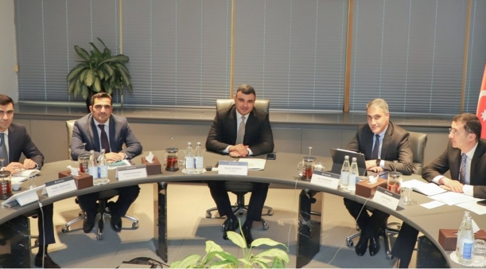 amb-ve-ebrd-yerli-pul-bazarlari-haqqinda-fikir-mubadilesi-aparib-2
