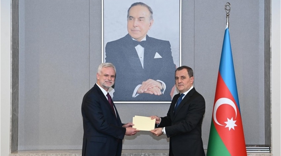 sefir-absh-azerbaycan-elaqelerini-guclendirmek-uchun-chalishmagi-sebirsizlikle-gozleyirem