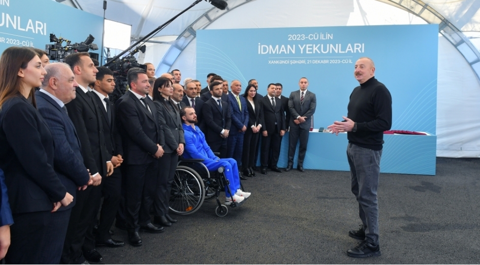 prezident-xankendide-idman-ictimaiyyetinin-teltif-edilmish-numayendeleri-ile-gorushub-yenilenib