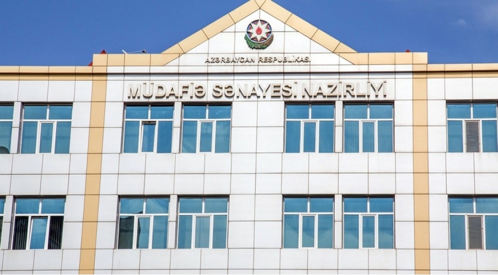 mudafie-senayesi-nazirliyinin-shobe-mudiri-ishden-chixarilib