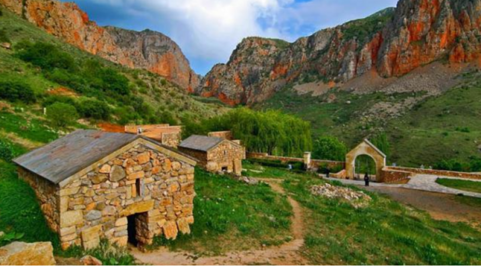 bizim-zengezura-erazi-iddialarimiz-yoxdur-ferid-shefiyev