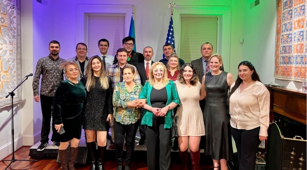 vashinqtonda-dunya-azerbaycanlilarinin-hemreyliyi-gunu-qeyd-olunub