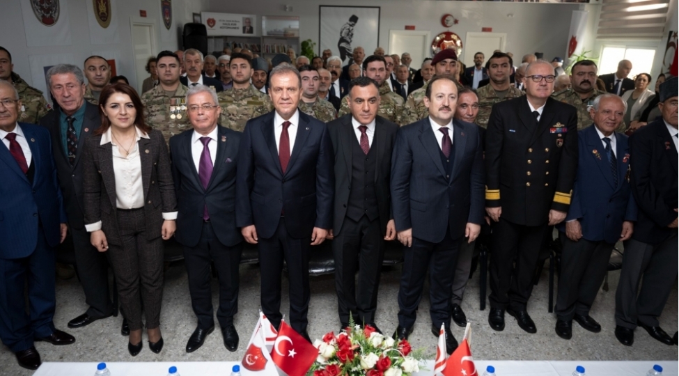 veten-muharibesi-ishtirakchilari-mersinin-azad-olunmasinin-ildonumu-ile-bagli-tedbirlerde-ishtirak-edibler-foto