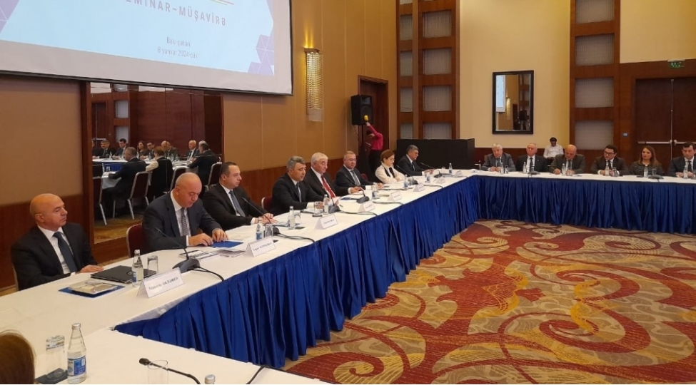 sechki-mubahiselerinin-mehkeme-qaydasinda-helli-movzusunda-seminar-mushavirelere-bashlanilib