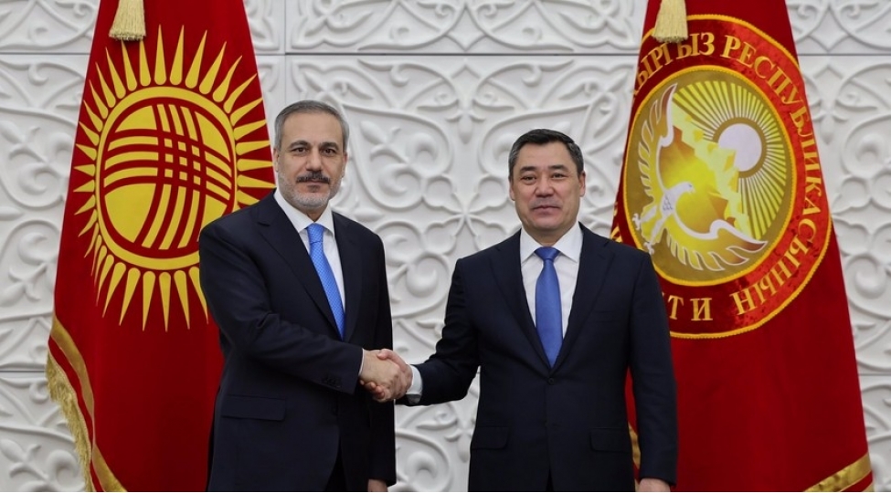qirgizistan-prezidenti-hakan-fidani-qebul-edib-foto