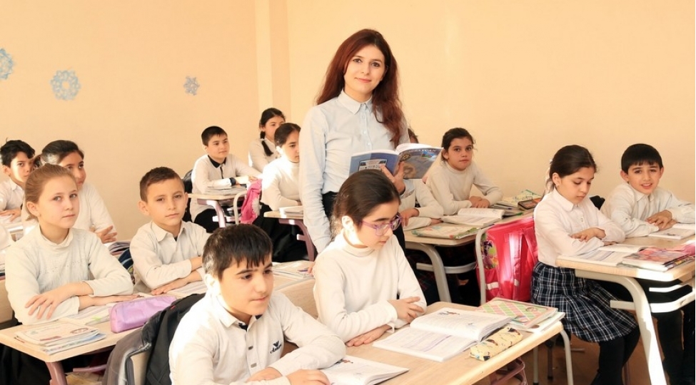 kechen-il-9-minden-chox-muellim-ishe-qebul-olunub-1-310-u-ish-yerini-deyishib
