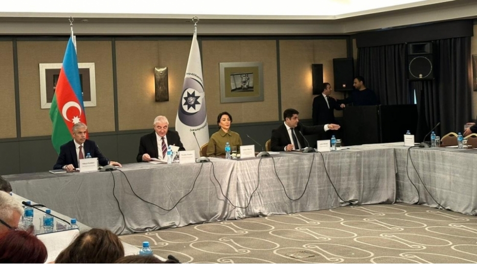 vetendashlarin-sechki-huququnun-temini-movzusunda-deyirmi-masa-kechirilib