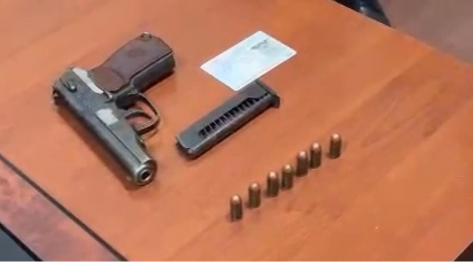 bakida-daha-bir-silahli-shexs-saxlanilib