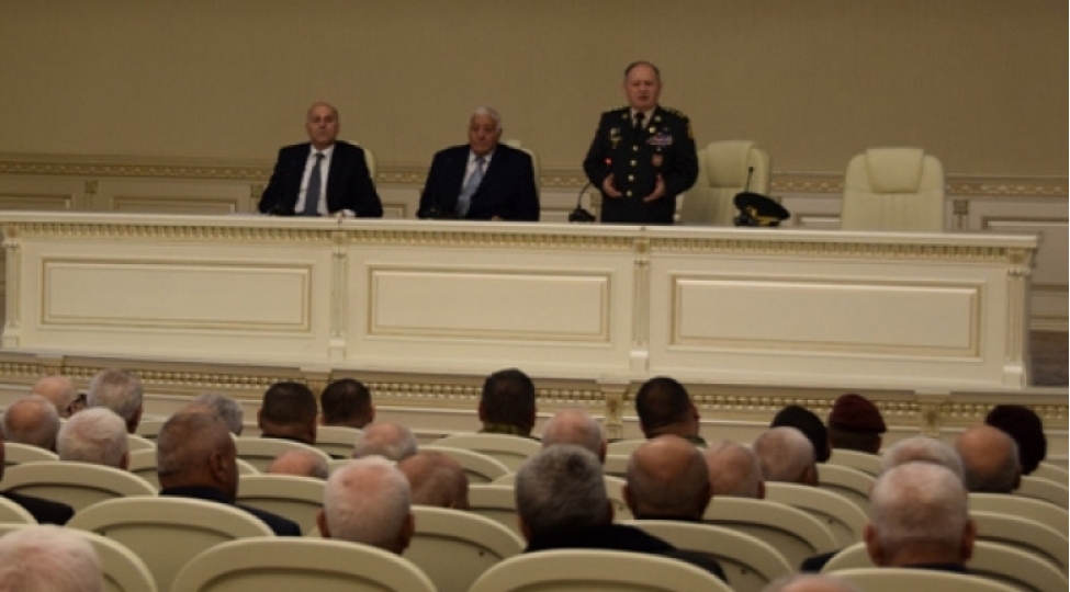 sumqayitda-veteranlarla-gorush-kechirilib-foto