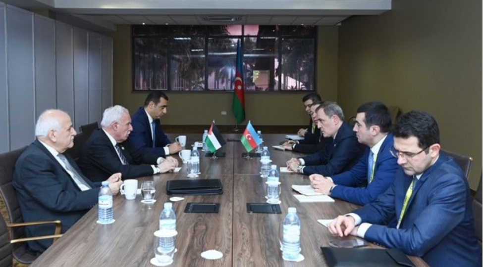 azerbaycanin-xin-bashchisi-qezzada-ateshkes-vacibdir