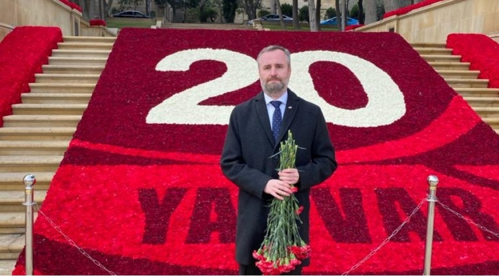 polsha-sefiri-20-yanvar-qurbanlarinin-xatiresini-yad-edib