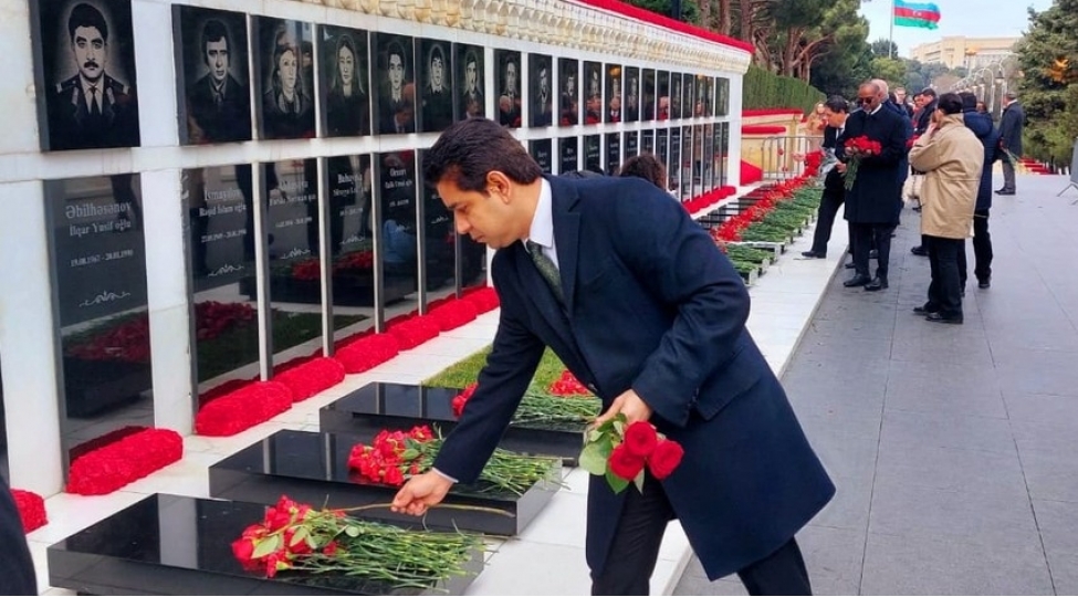 pakistan-sefirliyinin-numayendeleri-20-yanvar-shehidlerini-yad-edibler