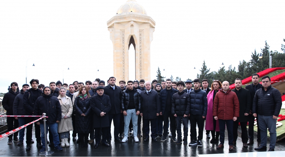 baki-ali-neft-mektebinde-20-yanvar-shehidleri-anilib-fotolar