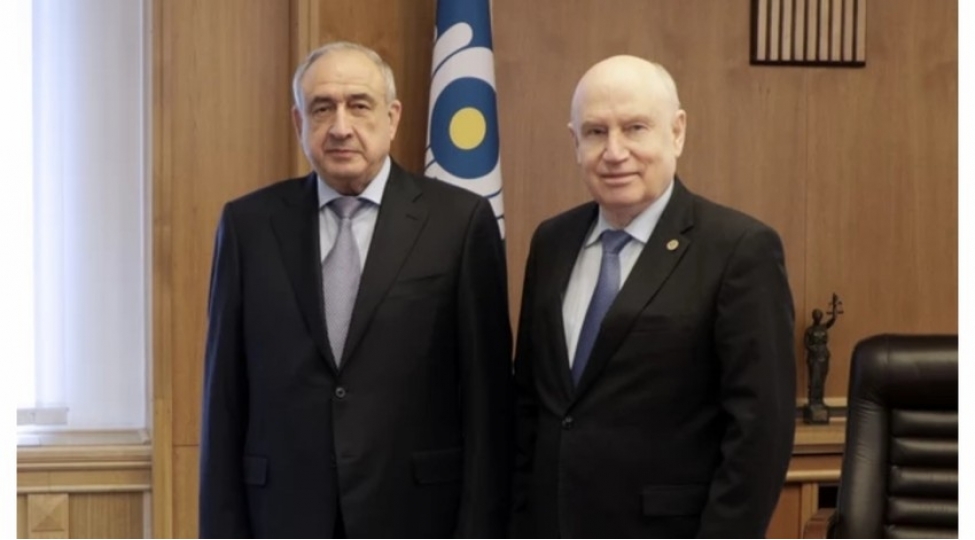 mdb-nin-bash-katibi-azerbaycanin-belarusdaki-sefiri-ile-gorushub