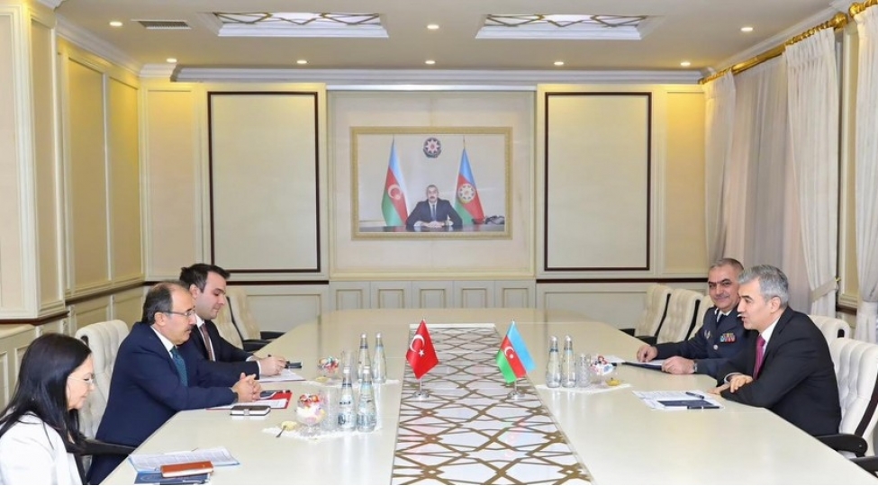 vusal-huseynov-turkiye-sefiri-ile-iki-olke-arasinda-emekdashliq-imkanlarini-muzakire-edib