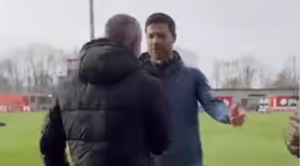 qurban-qurbanovla-xabi-alonsonun-maraqli-sohbeti-video