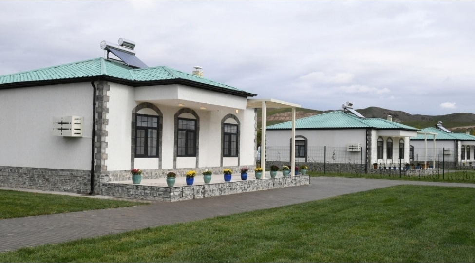 yaxin-uch-ilde-qarabaga-ve-sherqi-zengezura-100-minden-chox-insan-qayidacaq