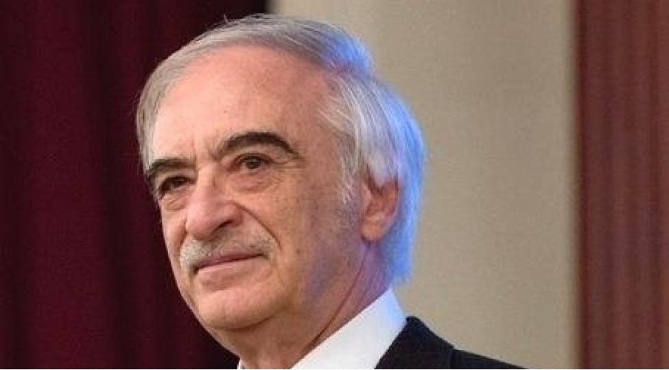 polad-bulbuloglu-moskva-azerbaycan-ve-ermenistan-arasinda-sulh-danishiqlari-uchun-platforma-olmaqda-davam-edir