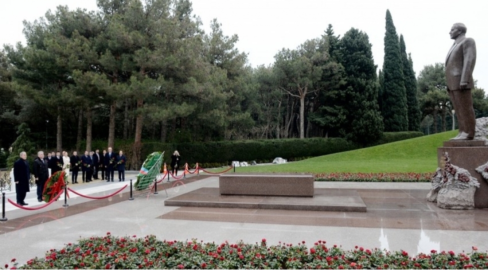 hulusi-akar-azerbaycana-gelib