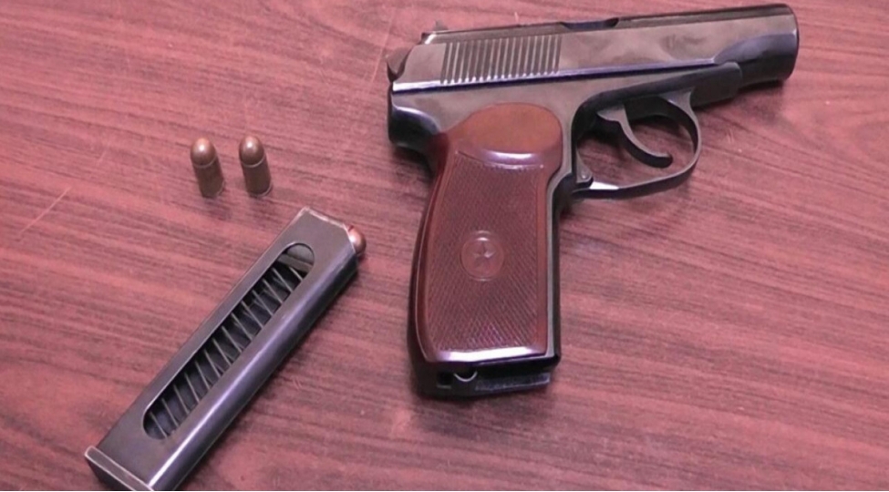 makarov-gezdiren-shexs-saxlanildi-foto