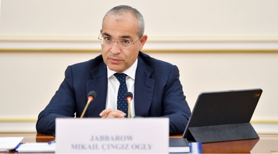 mikayil-cabbarov-gomrukchulere-yeni-nailiyyetler-arzulayiriq