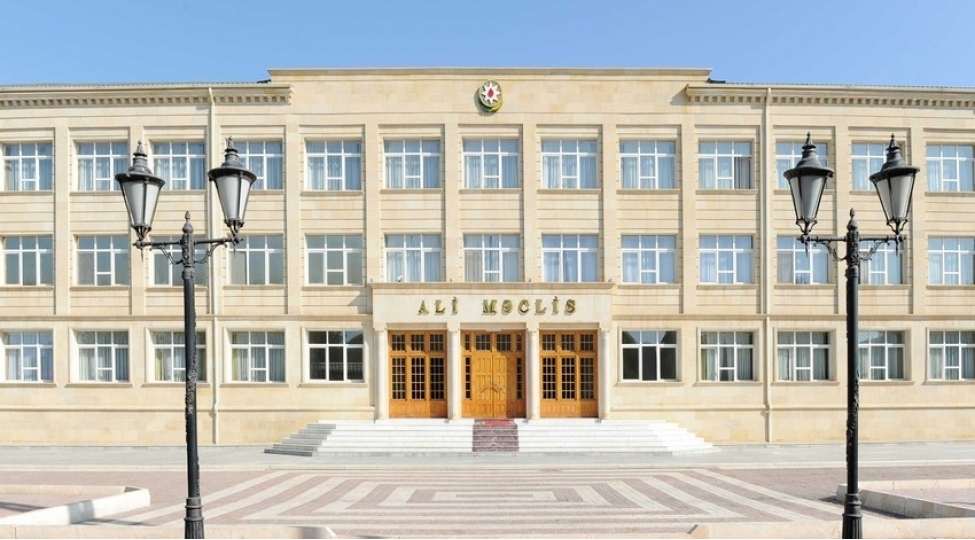 naxchivan-ali-meclisinin-yaz-sessiyasinin-ilk-plenar-iclasi-kechirilib-yenilenib