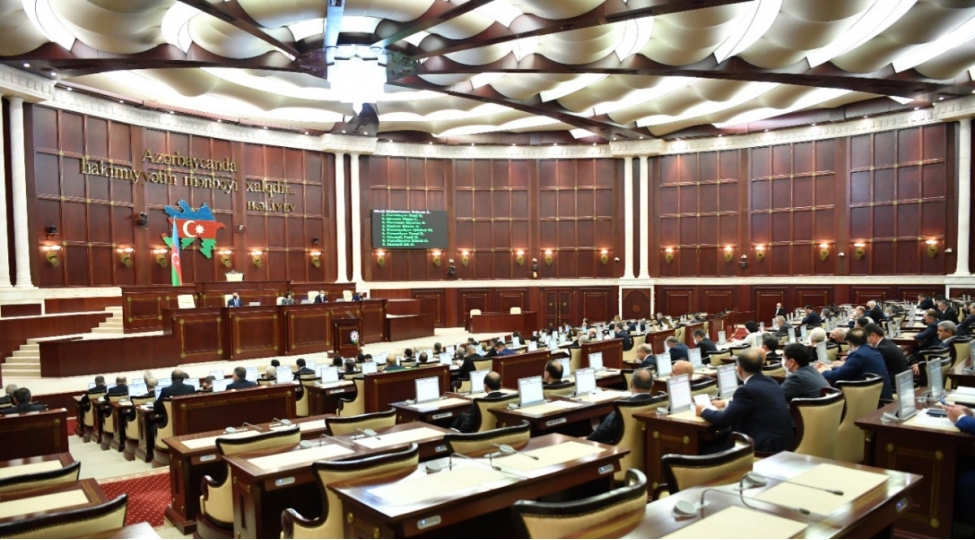 parlamentin-hesablayici-komissiyasinin-terkibi-yeniden-formalashdirilib