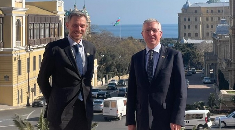 boyuk-britaniyanin-xin-resmisi-azerbaycanda-seferdedir