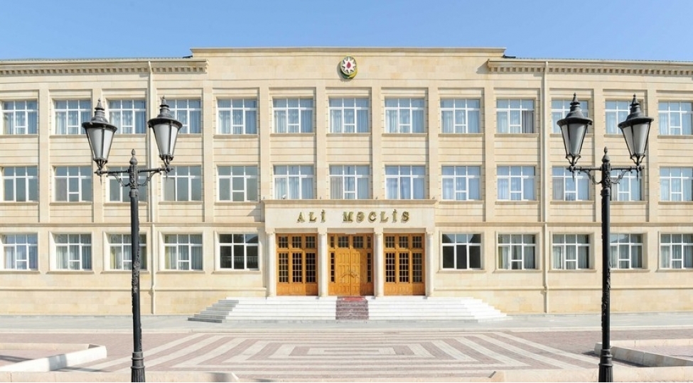 naxchivan-ali-meclisinin-yaz-sessiyasinin-ilk-plenar-iclasi-kechirilir