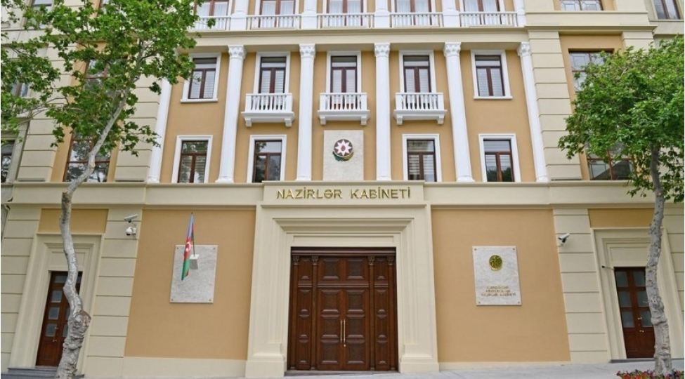 dashinmaz-emlakla-bagli-nazirler-kabinetinin-bezi-qerarlarinda-deyishiklik-edilib