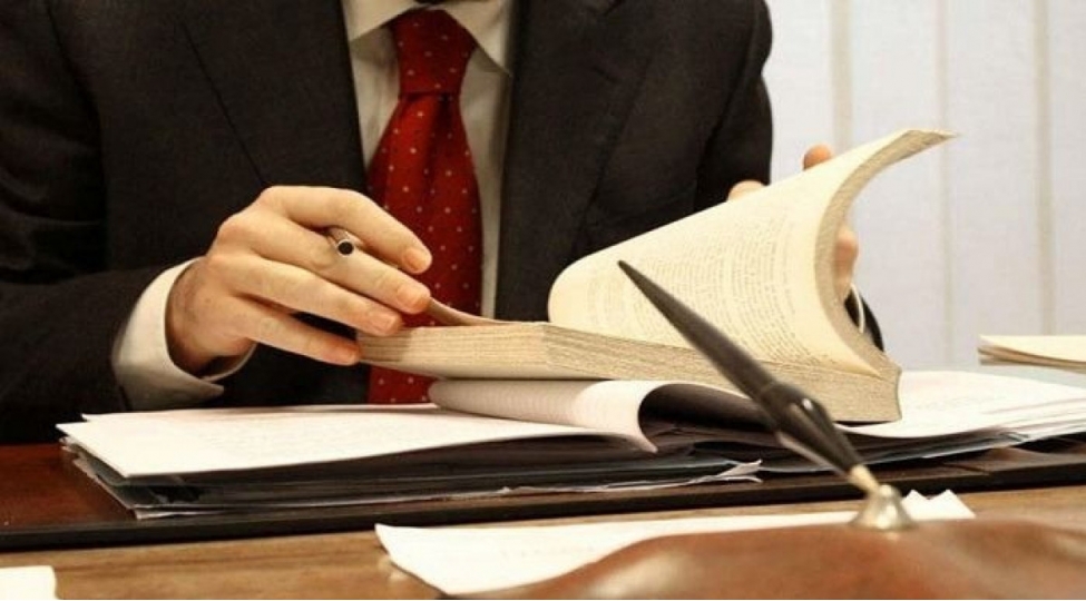 dovlet-ehtiyatlari-uchun-mallarin-tedaruku-qaydasi-mueyyenleshecek