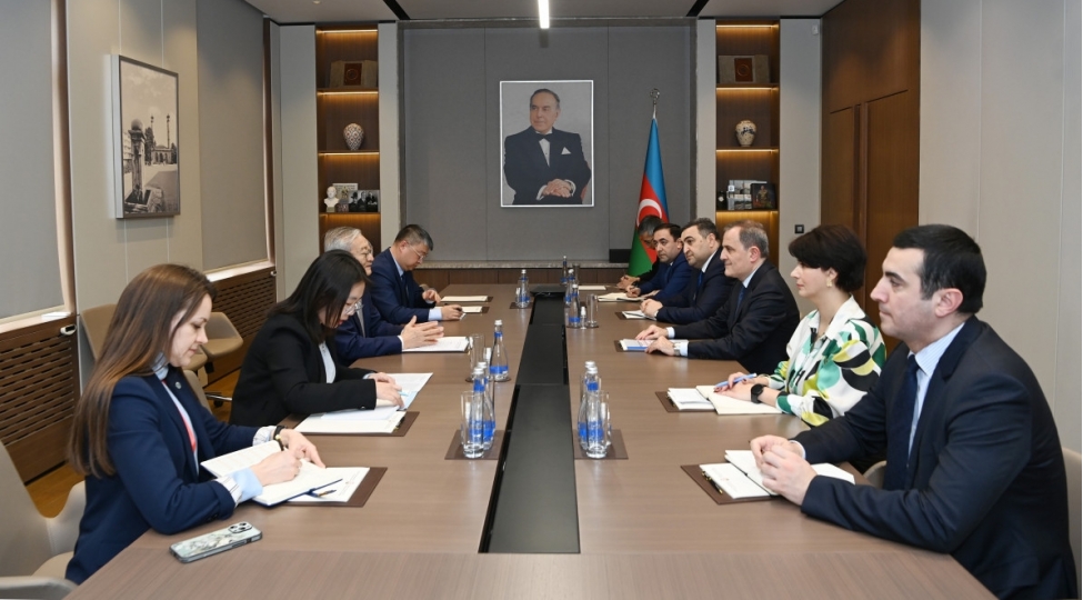 ceyhun-bayramov-shanxay-emekdashliq-teshkilatinin-bash-katibi-ile-gorushub-foto