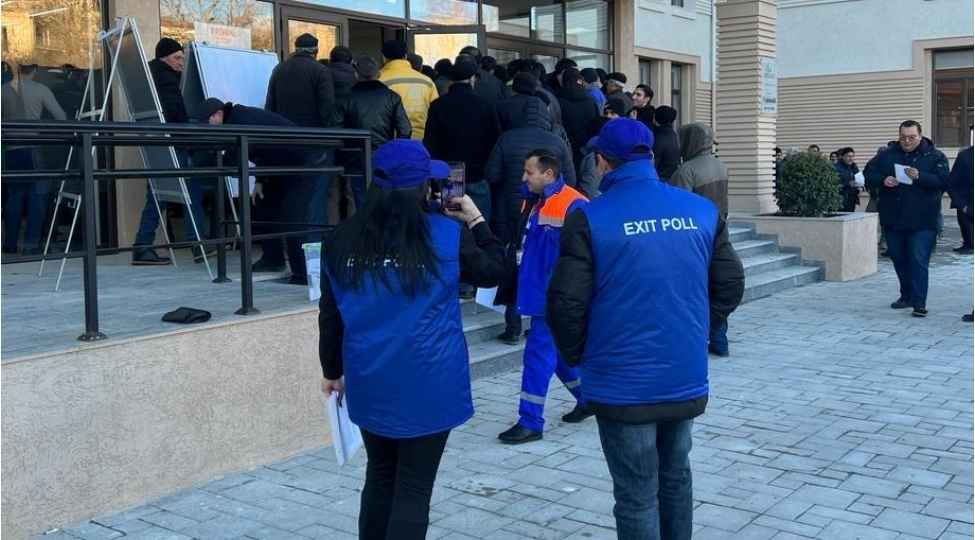 prezident-sechkileri-ile-elaqedar-exit-poll-kechirilir