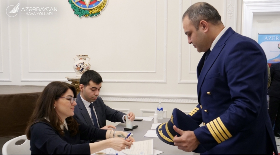 azal-in-xaricde-olan-emekdashlari-sechkilerde-ishtirak-edirler-foto