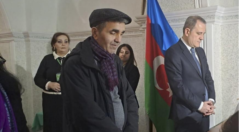 ceyhun-bayramov-novbedenkenar-prezident-sechkilerinde-ses-verib