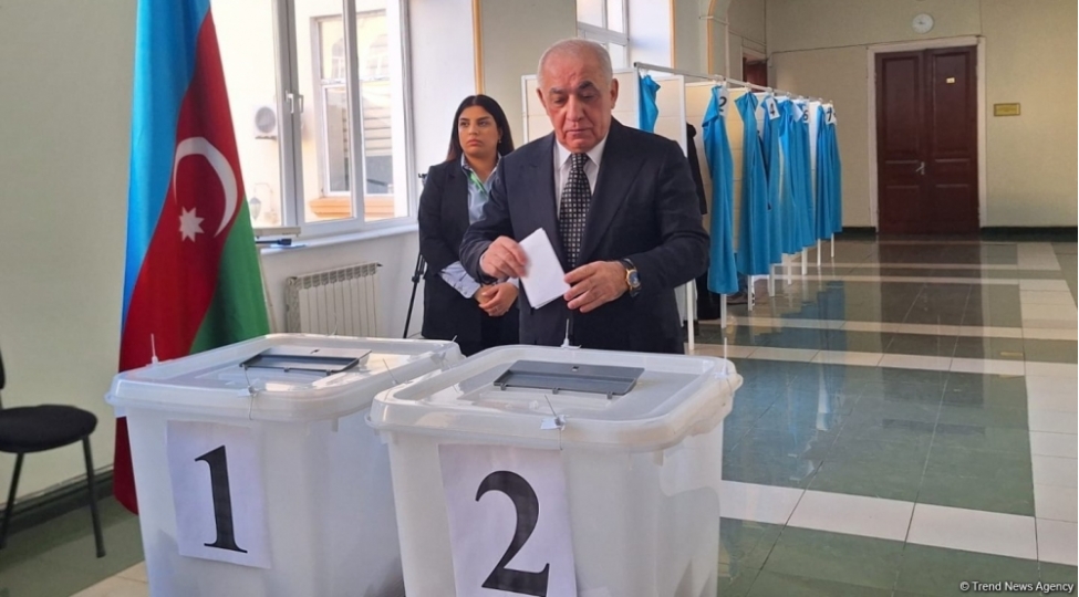 bash-nazir-eli-esedov-prezident-sechkilerinde-ses-verib