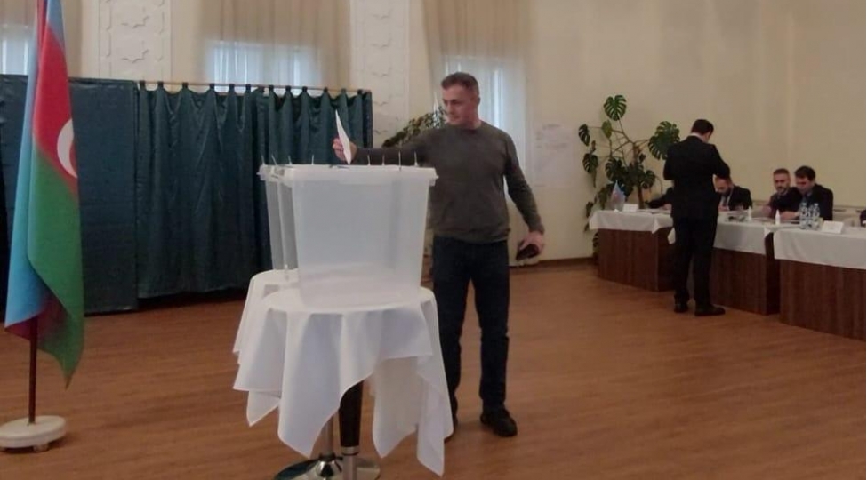 ukraynada-sesverme-bashlayib