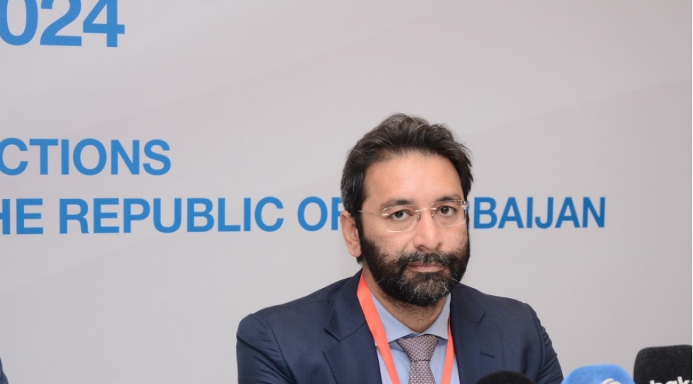 pakistanli-parlamentari-sesverme-menteqelerinde-kiv-numayendelerinin-olmasini-teqdir-edib