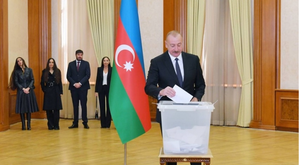 qarabagin-qaytarilmasi-ve-ilham-eliyevin-qelebesi-associated-press