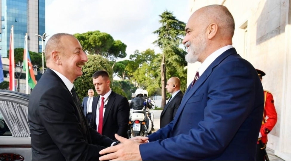 albaniyanin-bash-naziri-prezident-ilham-eliyevi-sechkilerde-qazandigi-inamli-qelebe-munasibetile-tebrik-edib
