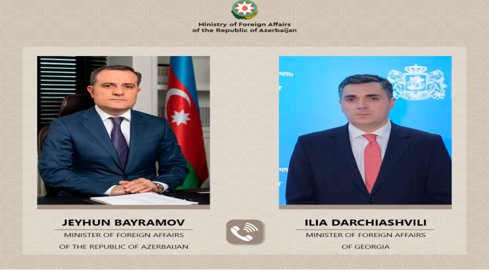 azerbaycan-ve-gurcustan-xin-rehberlerinin-telefon-danishigi-olub