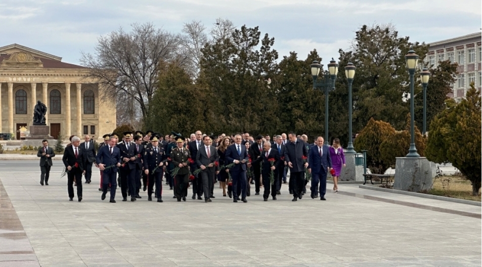 naxchivanda-muxtar-respublikanin-100-illiyi-tenteneli-shekilde-qeyd-olunub-foto