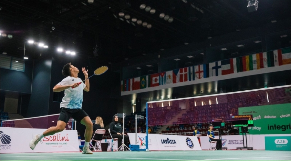 azerbaycan-badmintonchusu-bakidaki-turnirin-14-finalina-yukselib