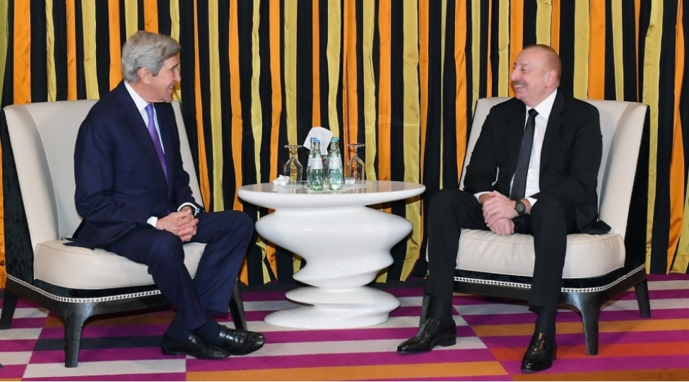 prezident-ilham-eliyev-con-kerri-ile-gorushub-yenilenib