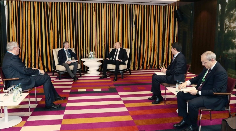 munxende-azerbaycan-prezidenti-ilham-eliyev-ile-indra-shirketinin-prezidentinin-gorushu-olub-yenilenib