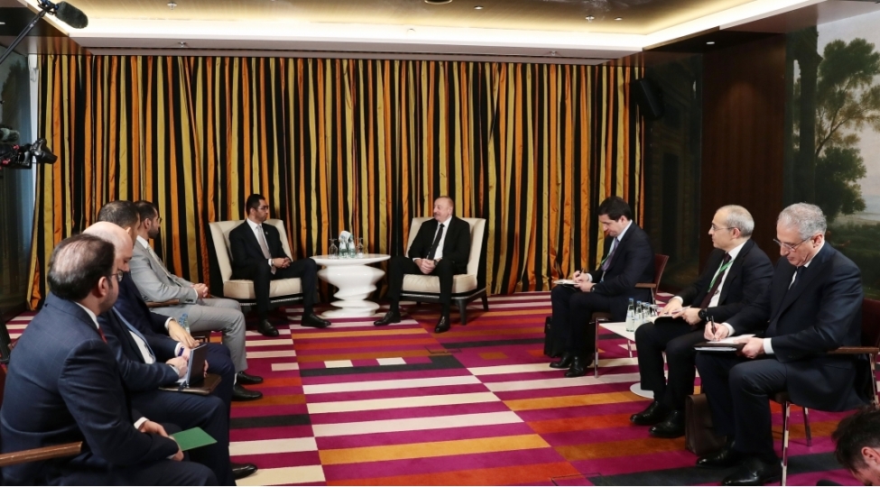 prezident-ilham-eliyev-ile-bee-nin-senaye-ve-qabaqcil-texnologiyalar-nazirinin-munxende-gorushu-olub-yenilenib