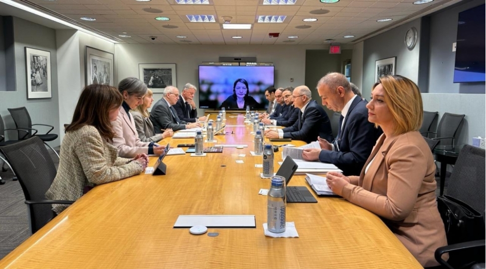 nazir-db-ile-cop29-cherchivesinde-maliyye-desteyinin-suretlendirilmesi-razilashdirilib