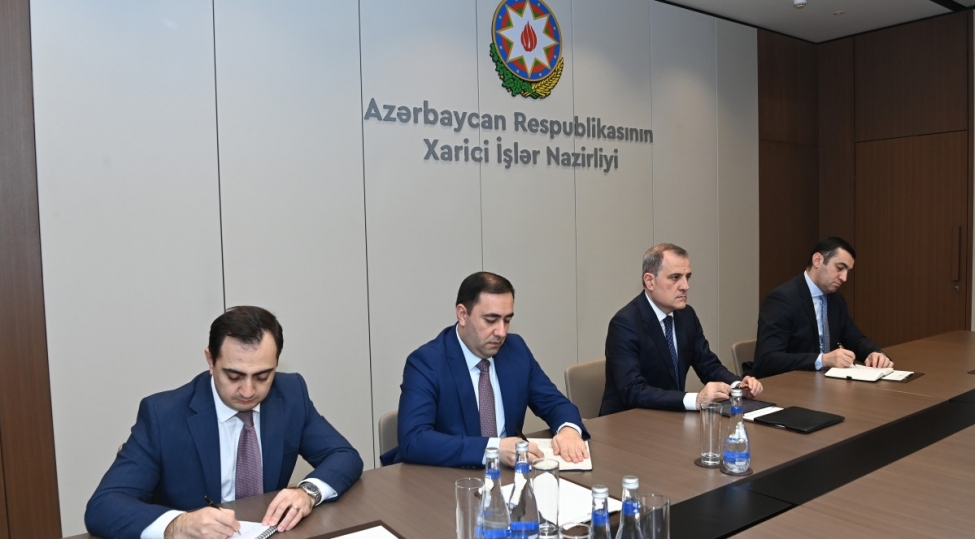 sulh-sazishi-layihesi-ile-bagli-azerbaycanin-novbeti-sherhleri-ermenistana-teqdim-edilib-xin-rehberi